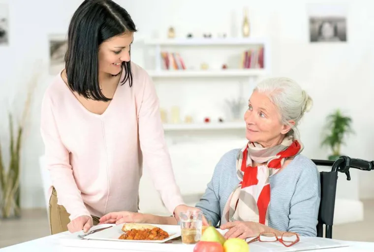 9 conseils pour bien préparer le repas d’une personne âgée, Albi, Maviesifacile