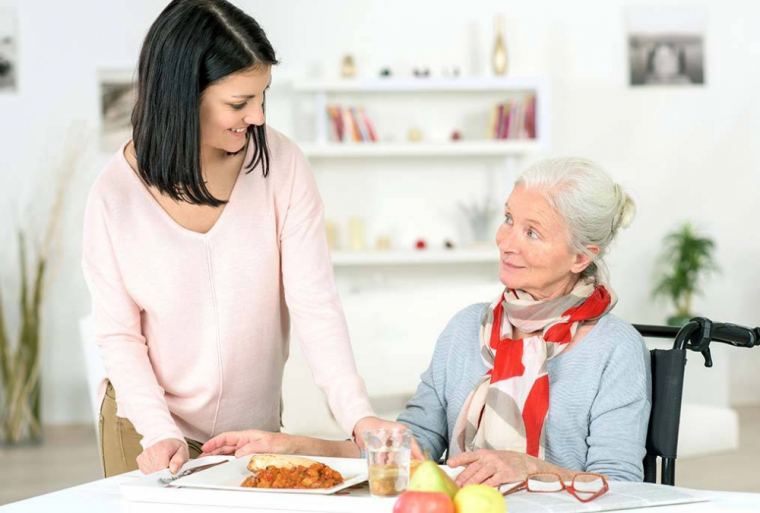 9 conseils pour bien préparer le repas d’une personne âgée, Albi, Maviesifacile